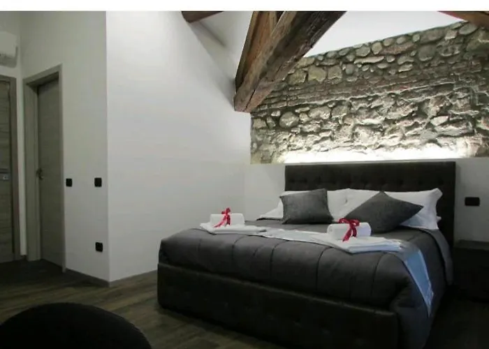 Πανσιόν Attiko 53 Boutique Βερόνα